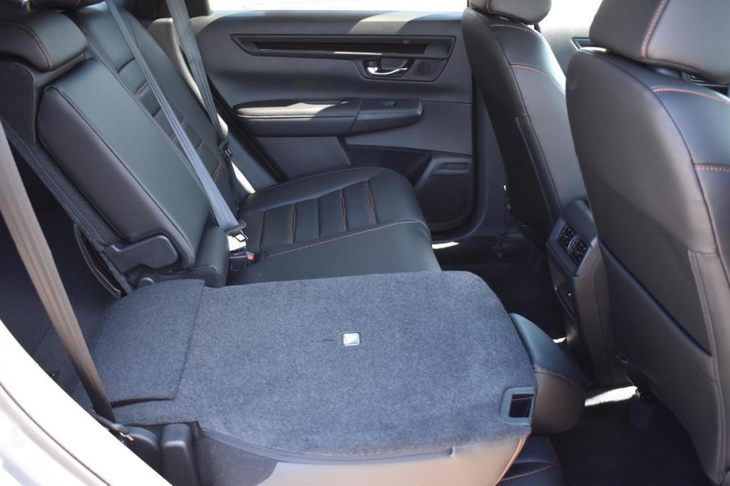 new 2025 Honda CR-V Hybrid car
