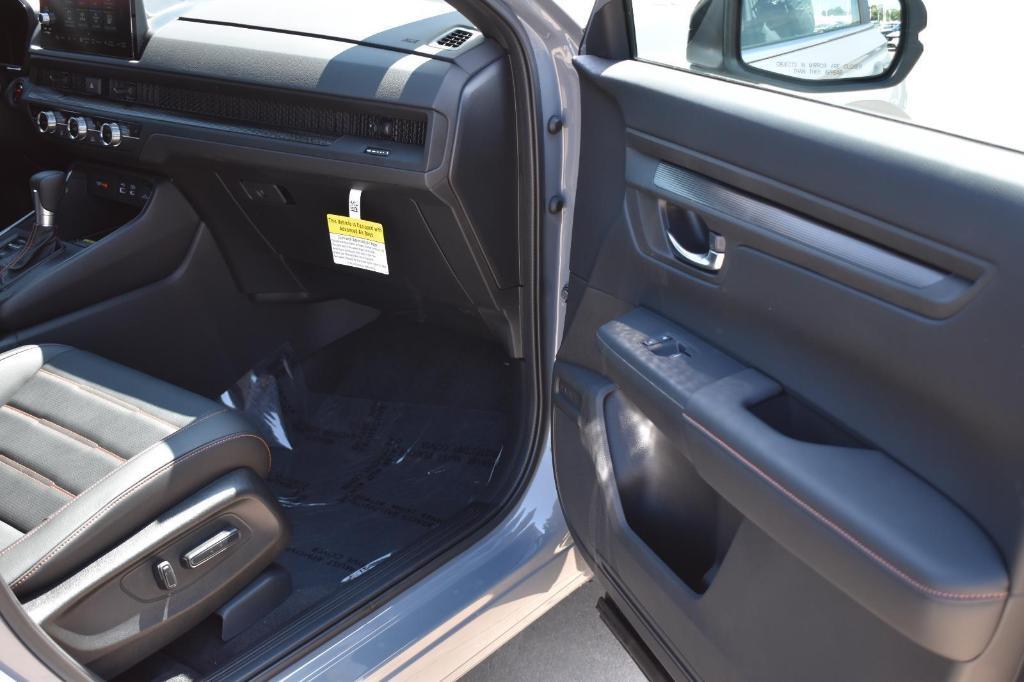 new 2025 Honda CR-V Hybrid car