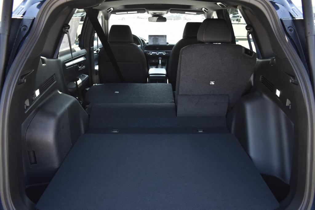 new 2026 Honda CR-V Hybrid car