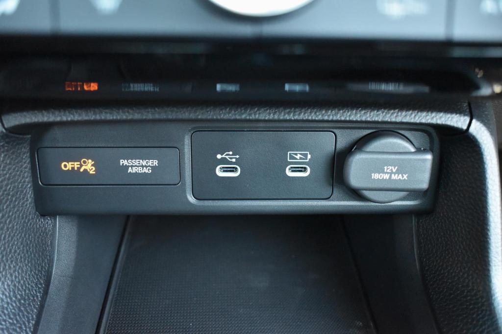new 2025 Honda Civic Hybrid car