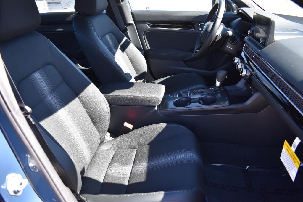 new 2025 Honda Civic Hybrid car
