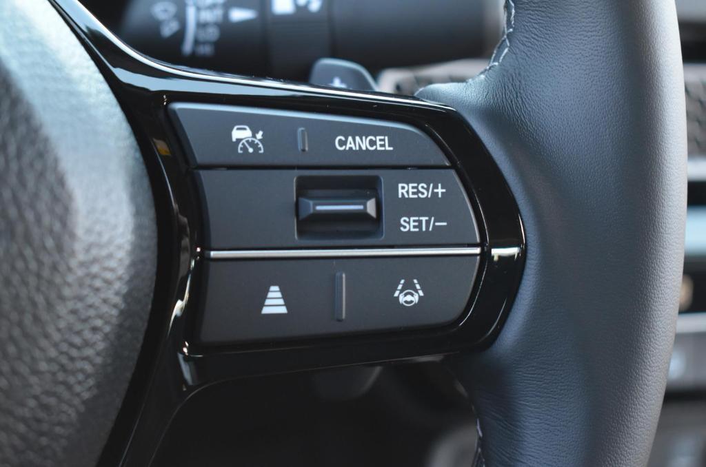 new 2025 Honda Civic Hybrid car