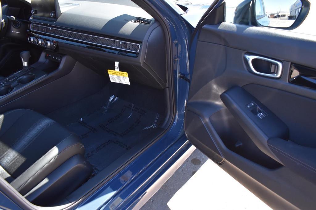 new 2025 Honda Civic Hybrid car
