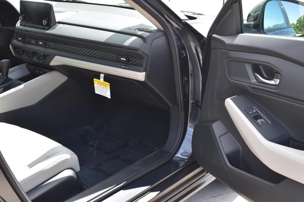 new 2025 Honda Accord car