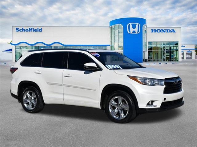 used 2014 Toyota Highlander car, priced at $18,991