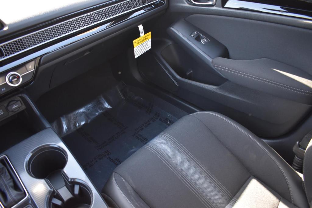 new 2025 Honda Civic Hybrid car