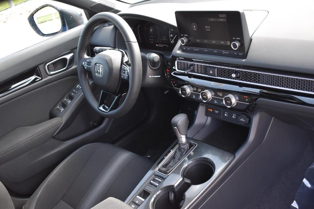 new 2025 Honda Civic Hybrid car