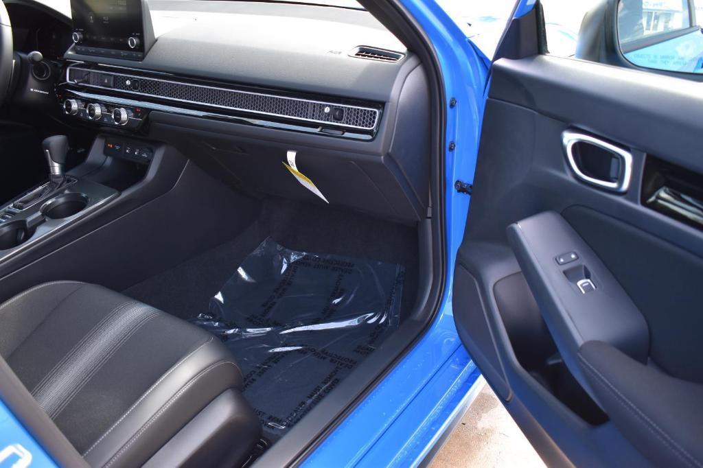 new 2025 Honda Civic Hybrid car