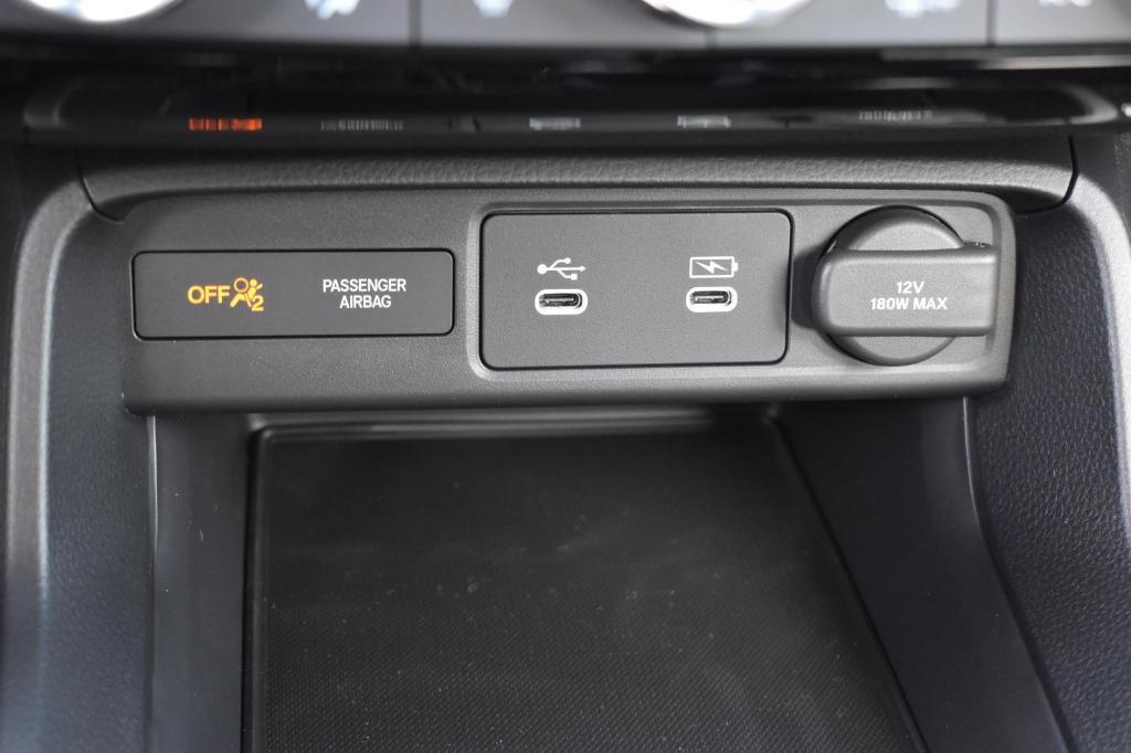 new 2025 Honda Civic Hybrid car