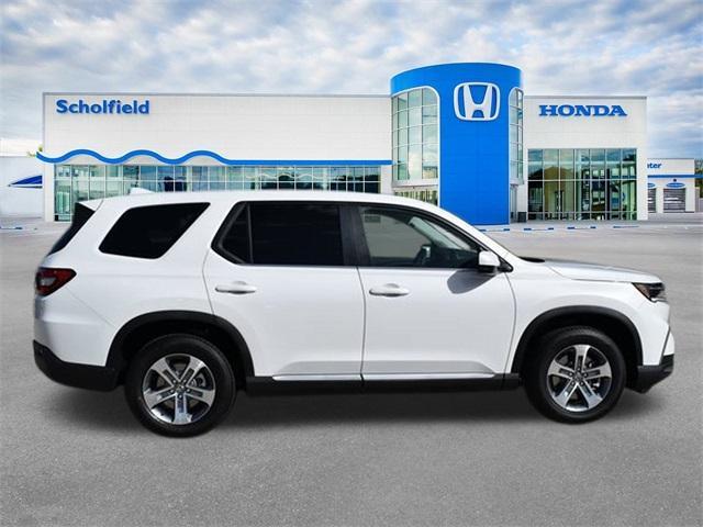 new 2025 Honda Pilot car, priced at $49,350