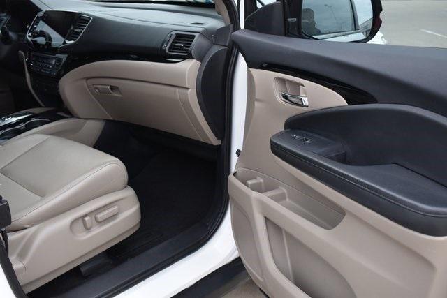 used 2021 Honda Pilot car, priced at $25,991