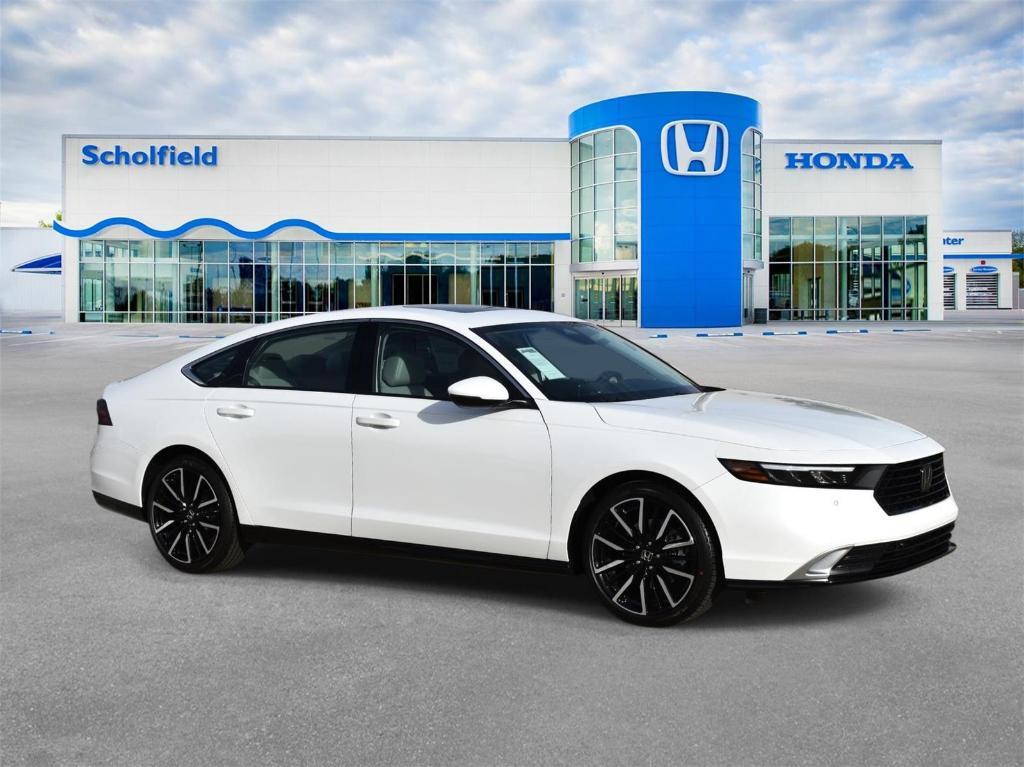 new 2025 Honda Accord Hybrid car