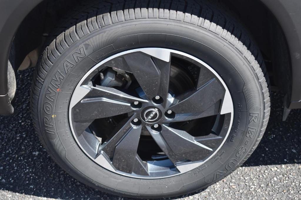 used 2024 Nissan Rogue car, priced at $24,695