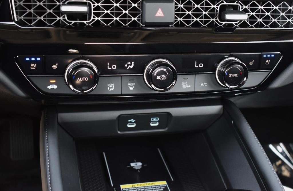 new 2025 Honda Accord Hybrid car