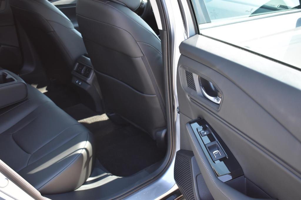 new 2025 Honda Accord Hybrid car