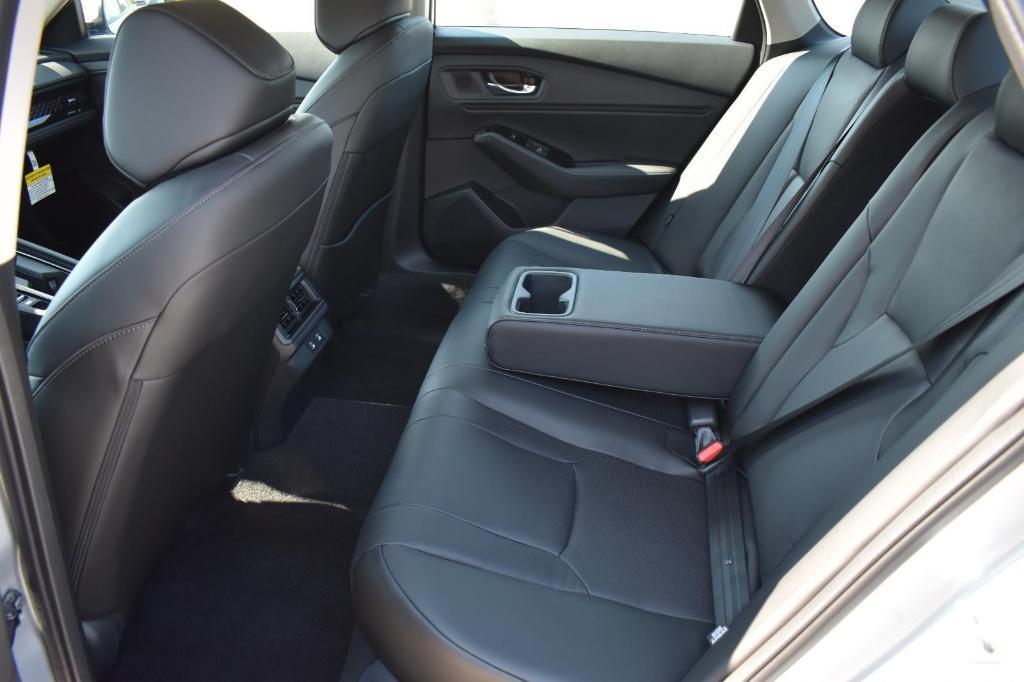 new 2025 Honda Accord Hybrid car