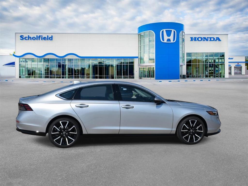 new 2025 Honda Accord Hybrid car