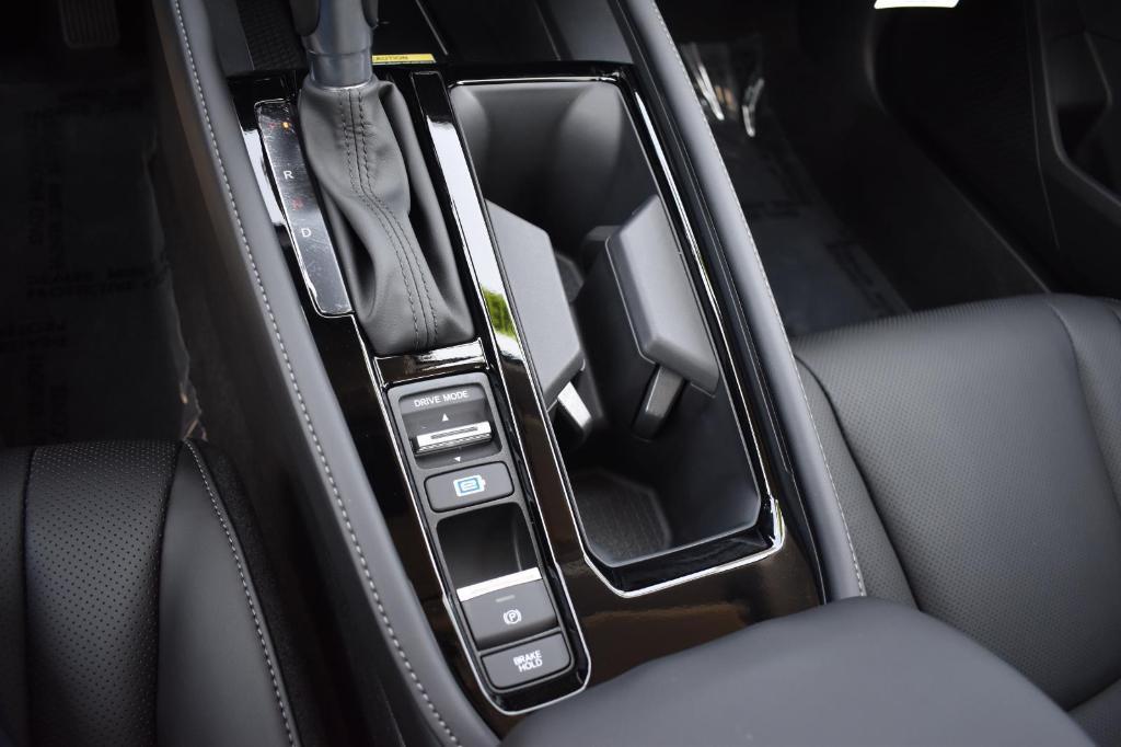 new 2025 Honda Accord Hybrid car