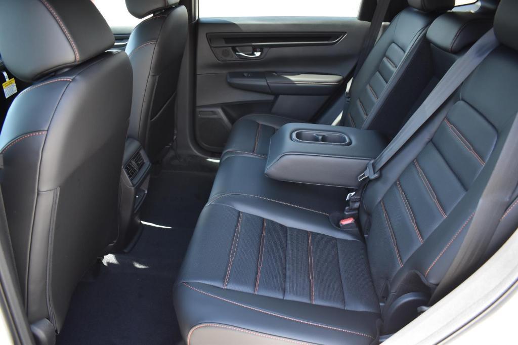 new 2025 Honda CR-V Hybrid car