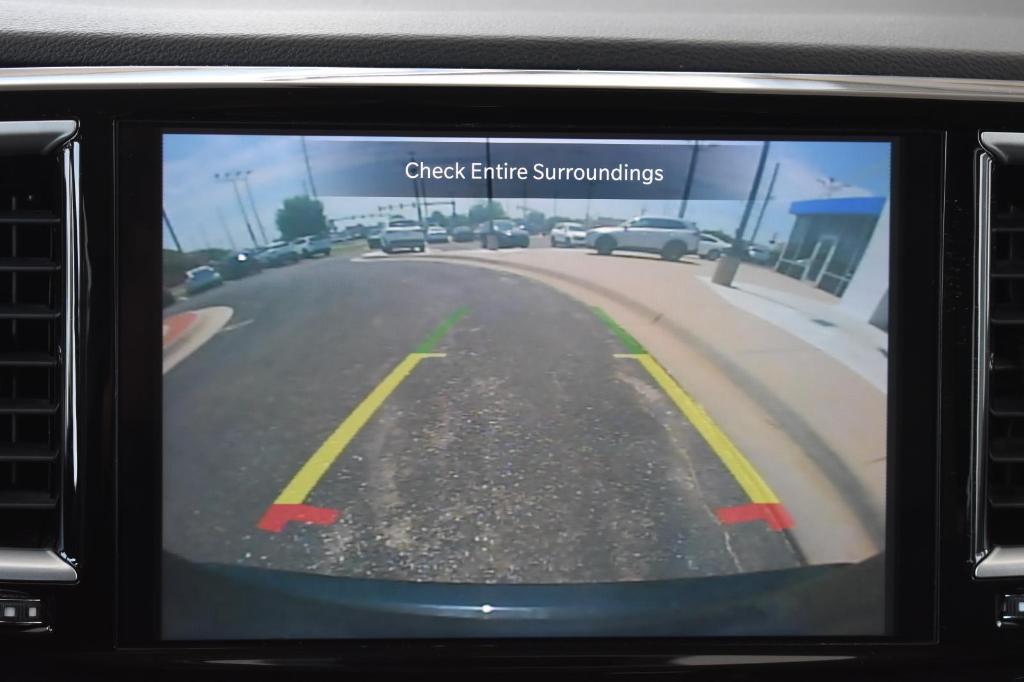 used 2023 Chrysler Pacifica car, priced at $25,991