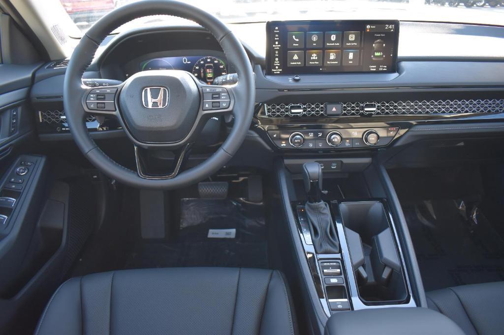 new 2025 Honda Accord Hybrid car