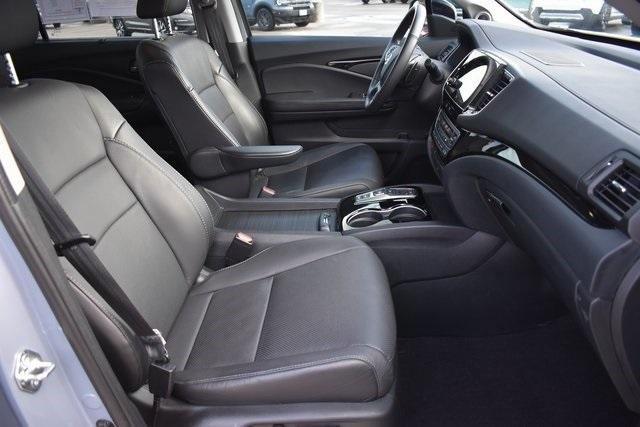 used 2022 Honda Pilot car, priced at $38,991