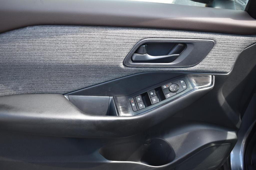 used 2023 Nissan Rogue car, priced at $22,491