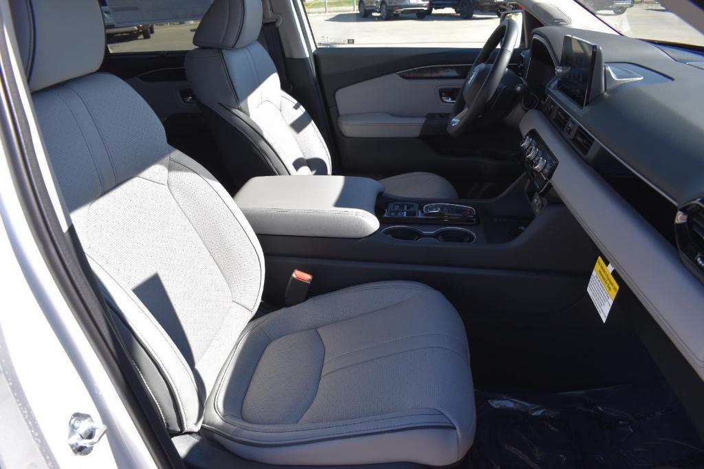 new 2025 Honda Pilot car