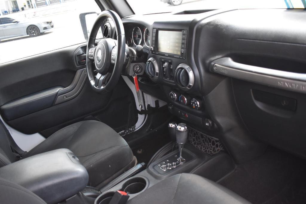 used 2015 Jeep Wrangler Unlimited car, priced at $17,991