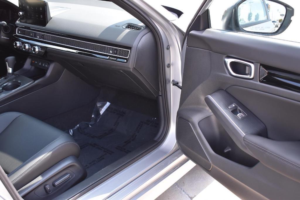 new 2025 Honda Civic Hybrid car