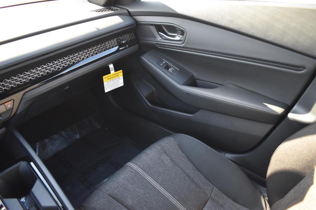 new 2025 Honda Accord Hybrid car