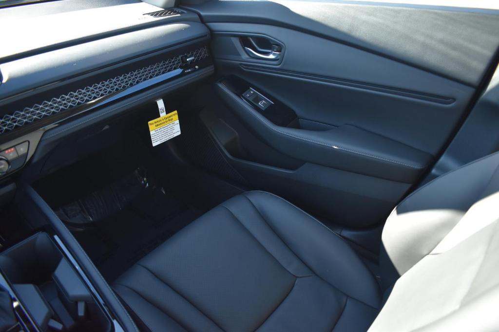 new 2025 Honda Accord Hybrid car