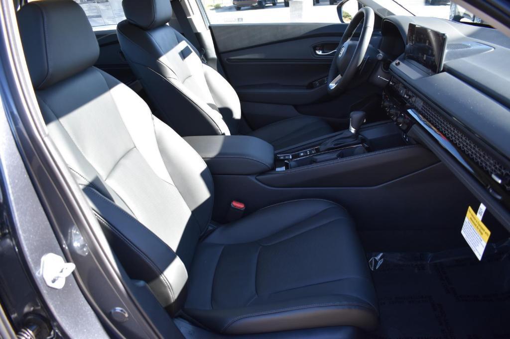 new 2025 Honda Accord Hybrid car