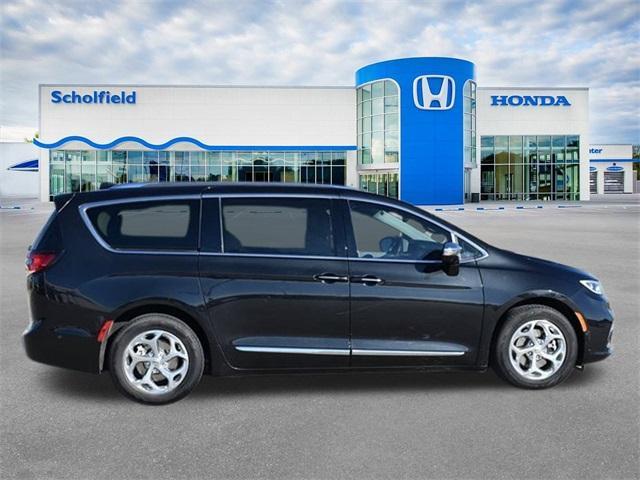 used 2021 Chrysler Pacifica Hybrid car, priced at $28,991