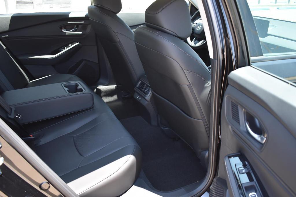 new 2025 Honda Accord Hybrid car
