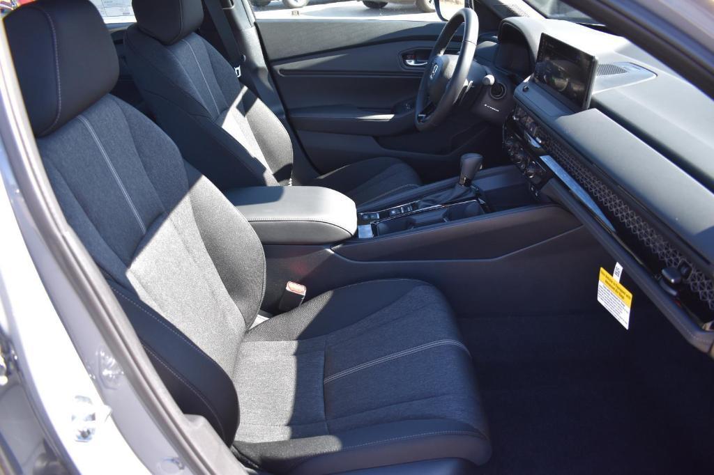 new 2025 Honda Accord Hybrid car