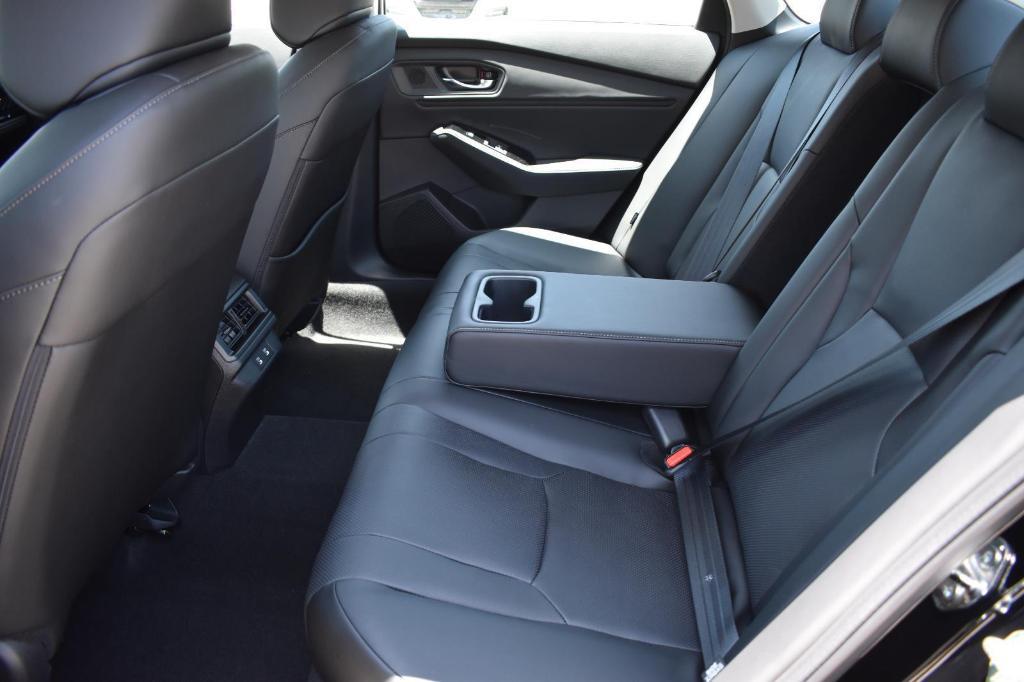 new 2025 Honda Accord Hybrid car