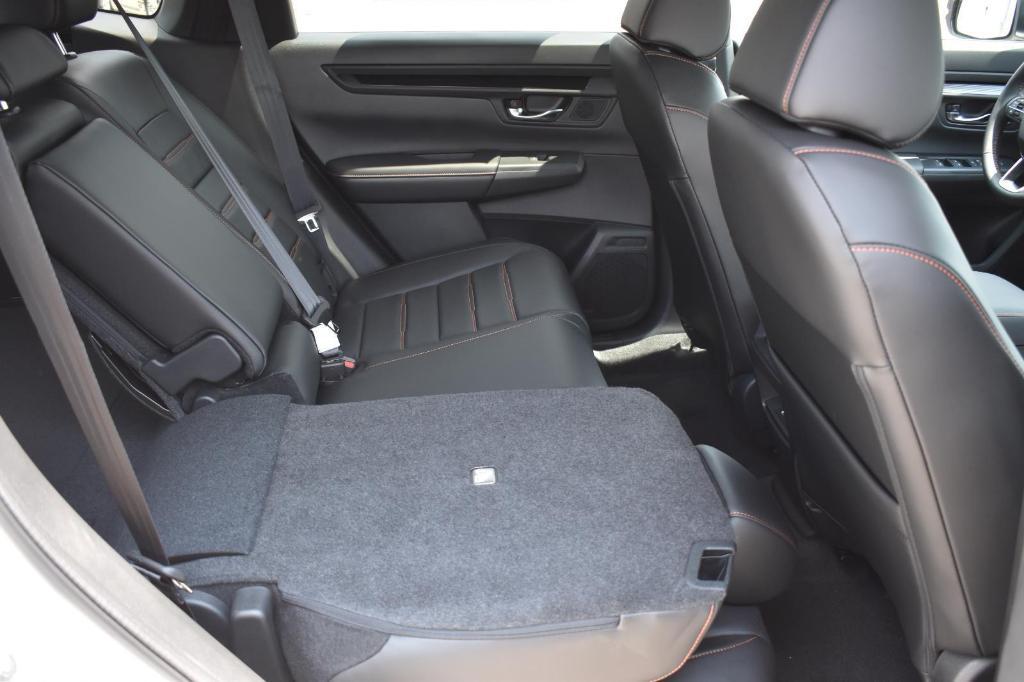new 2025 Honda CR-V Hybrid car