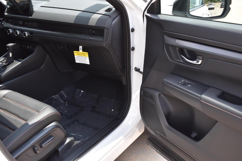 new 2025 Honda CR-V Hybrid car