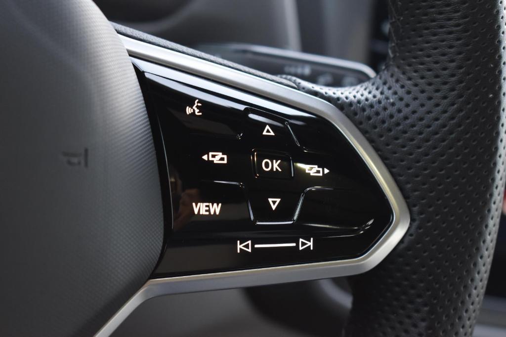 used 2022 Volkswagen Tiguan car, priced at $25,592