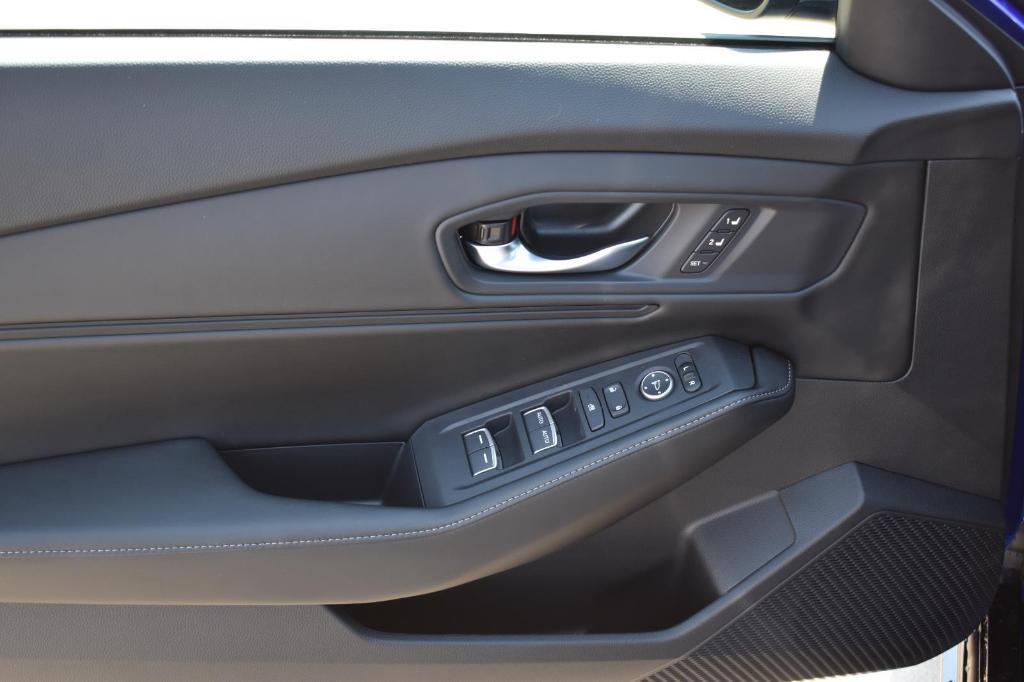 new 2025 Honda Accord Hybrid car