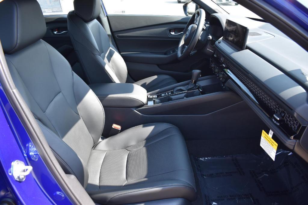 new 2025 Honda Accord Hybrid car