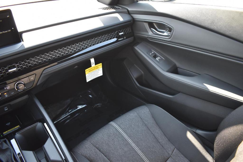 new 2025 Honda Accord Hybrid car