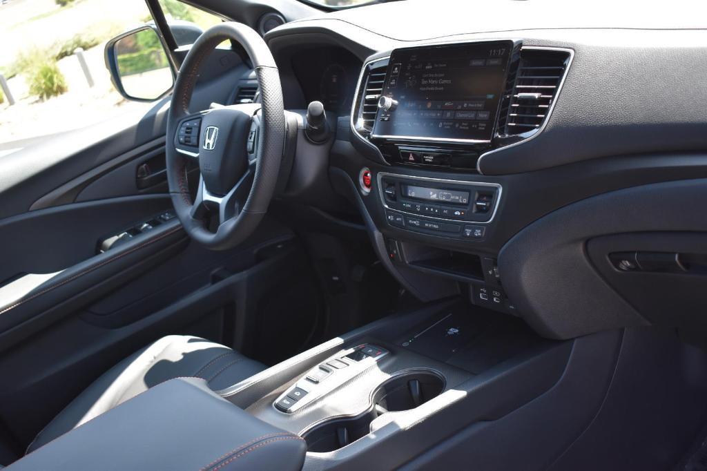 new 2025 Honda Ridgeline car