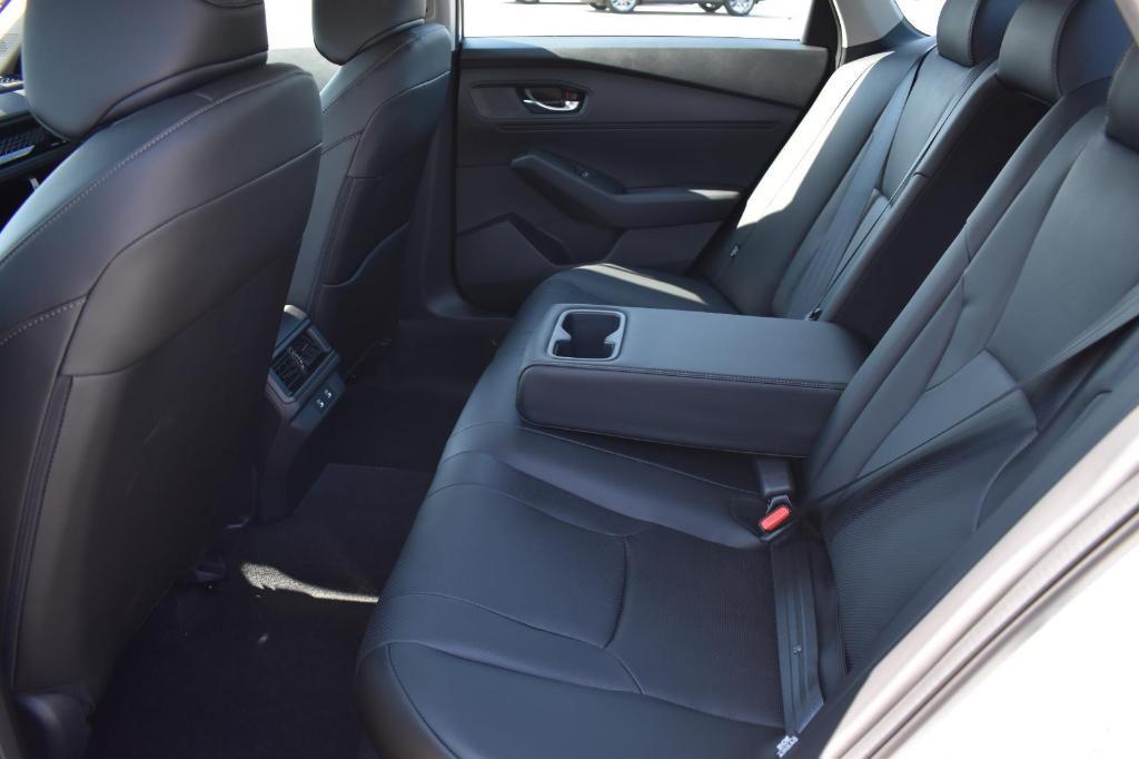 new 2025 Honda Accord Hybrid car