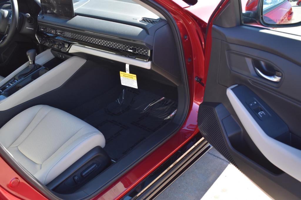 new 2025 Honda Accord Hybrid car