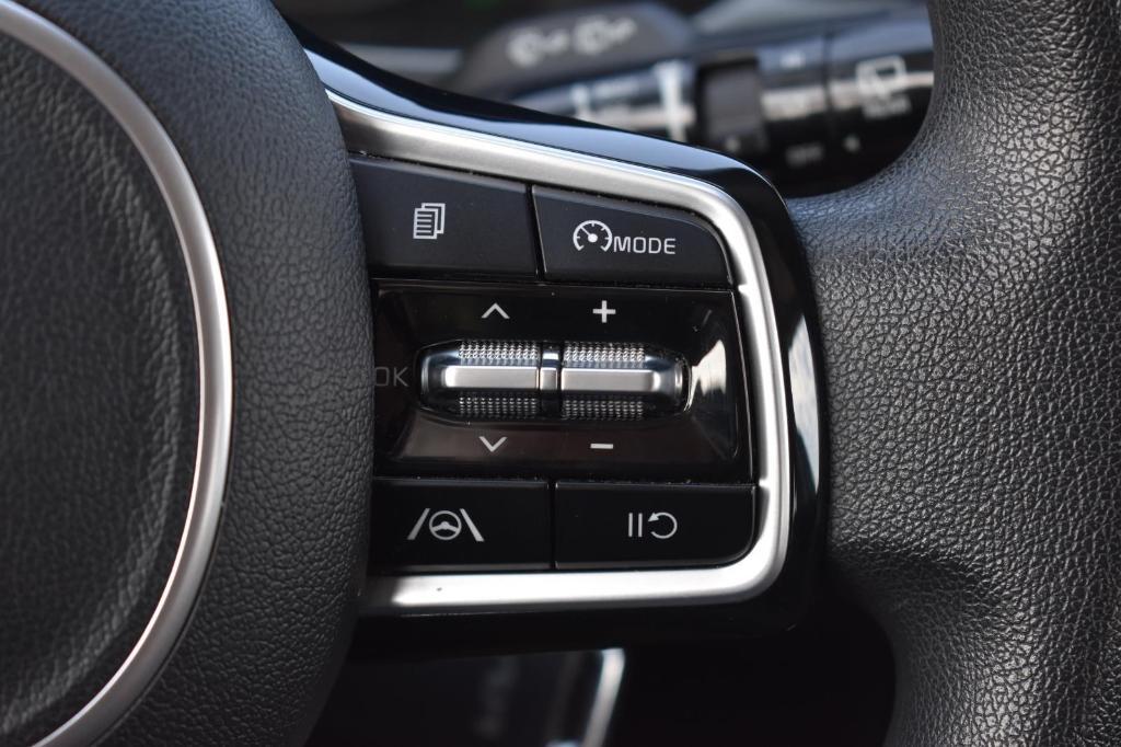 used 2022 Kia Sorento car, priced at $22,991