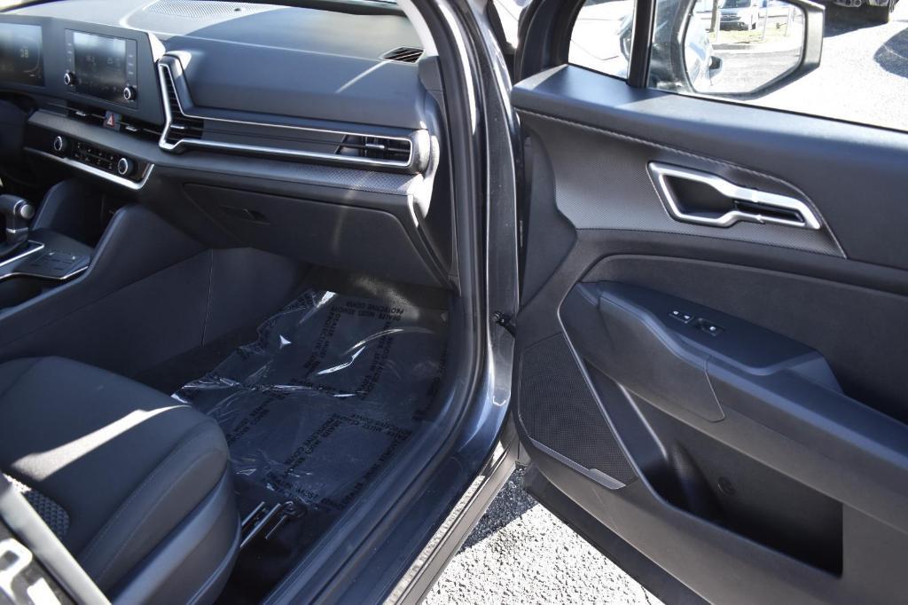 used 2024 Kia Sportage car, priced at $24,992
