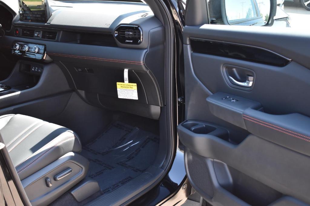 new 2025 Honda Pilot car