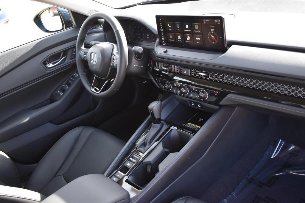 new 2025 Honda Accord Hybrid car